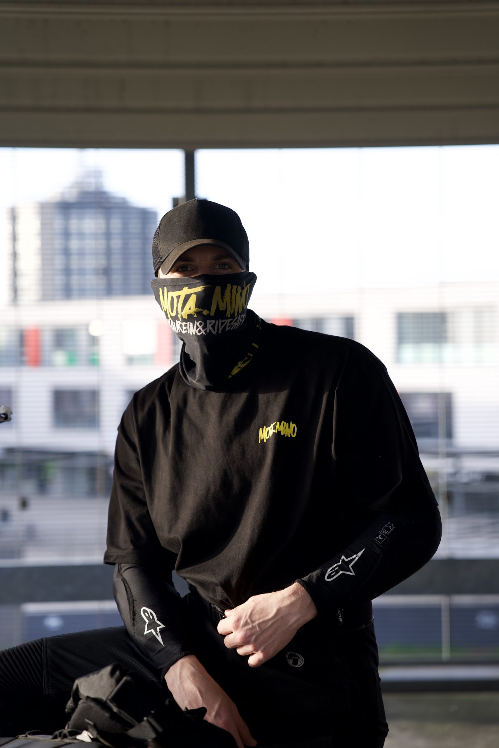 MASKE #1 – Bild 3